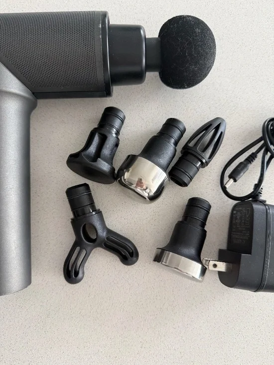 LIKE NEW Massage Gun w/ 6 Attachments & 3 Speed Settings w/charger & Travel Case - Picture 3 of 6